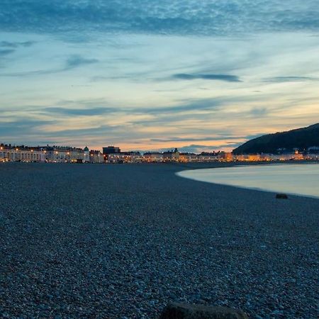 Grove House No.07 - Luxury Apartment Close To The Llandudno Beach エクステリア 写真