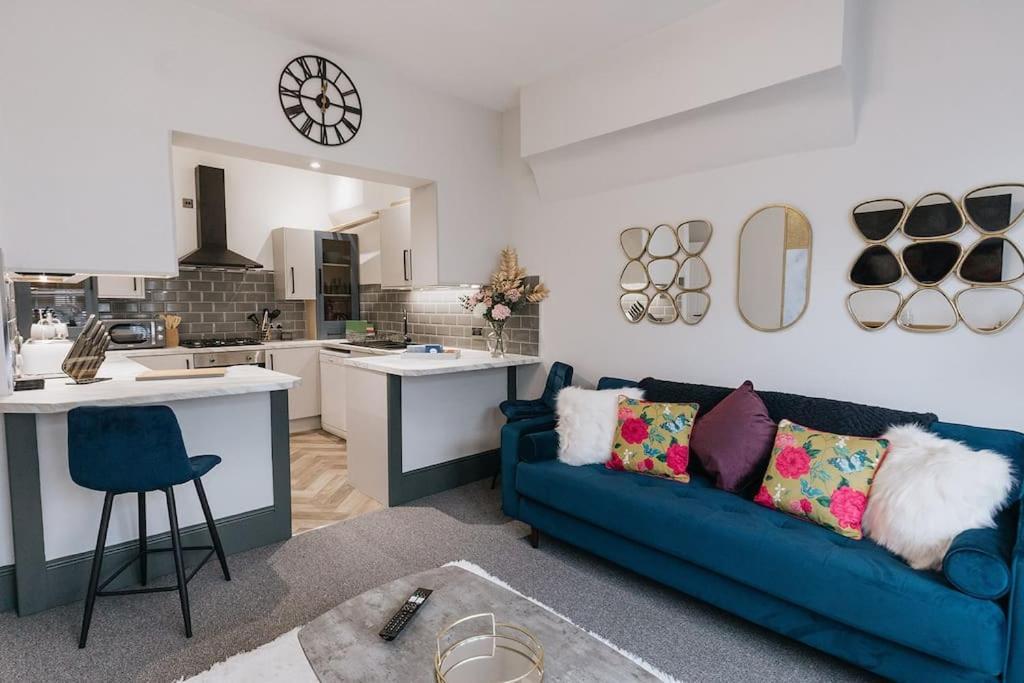 Grove House No.07 - Luxury Apartment Close To The Llandudno Beach エクステリア 写真
