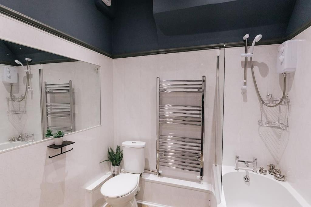 Grove House No.07 - Luxury Apartment Close To The Llandudno Beach エクステリア 写真