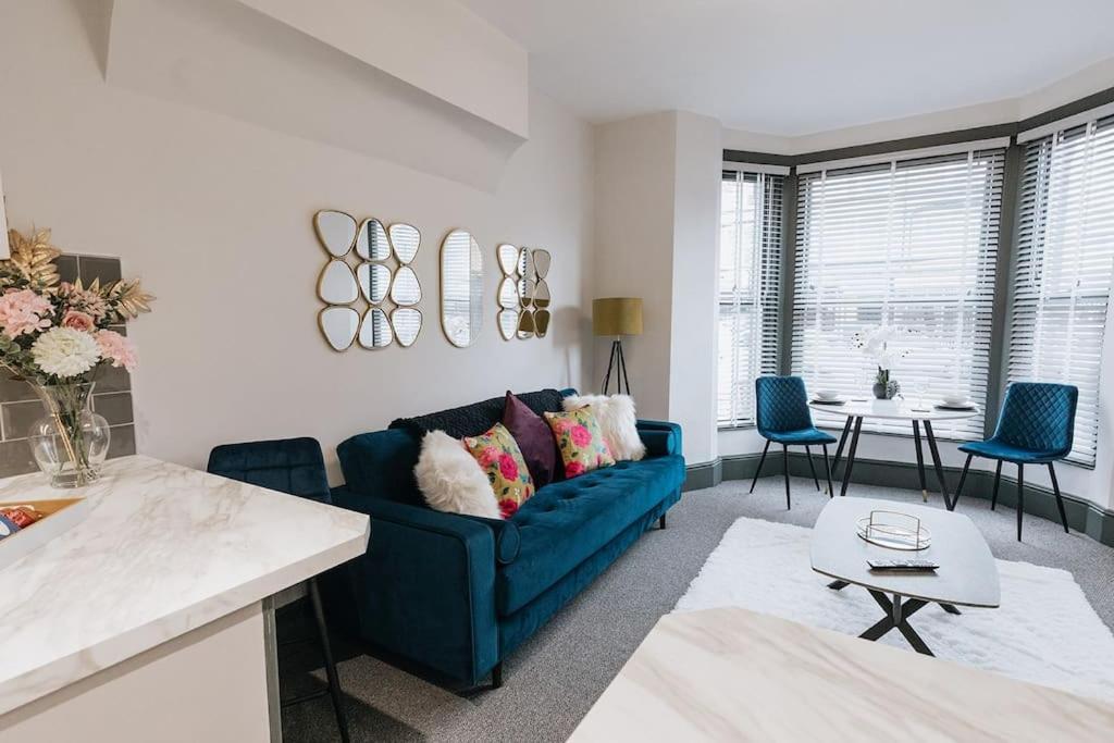 Grove House No.07 - Luxury Apartment Close To The Llandudno Beach エクステリア 写真
