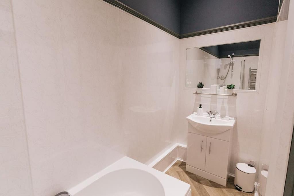 Grove House No.07 - Luxury Apartment Close To The Llandudno Beach エクステリア 写真