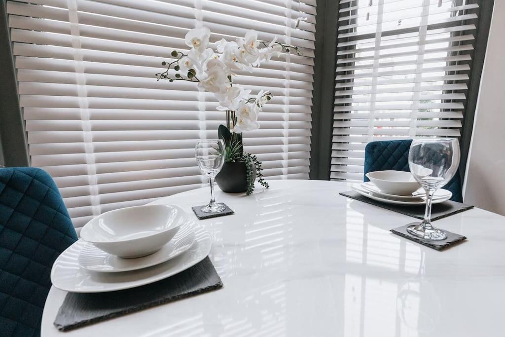 Grove House No.07 - Luxury Apartment Close To The Llandudno Beach エクステリア 写真